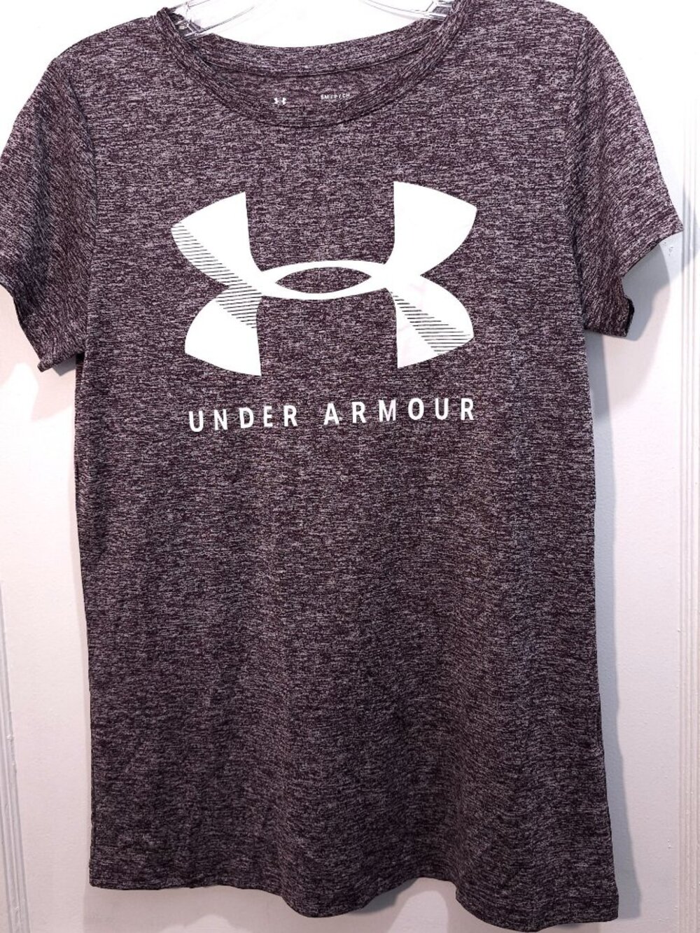 Under Armour Women's Heathered Short-Sleeve T-Shirt Lightweight & Breathable Siz